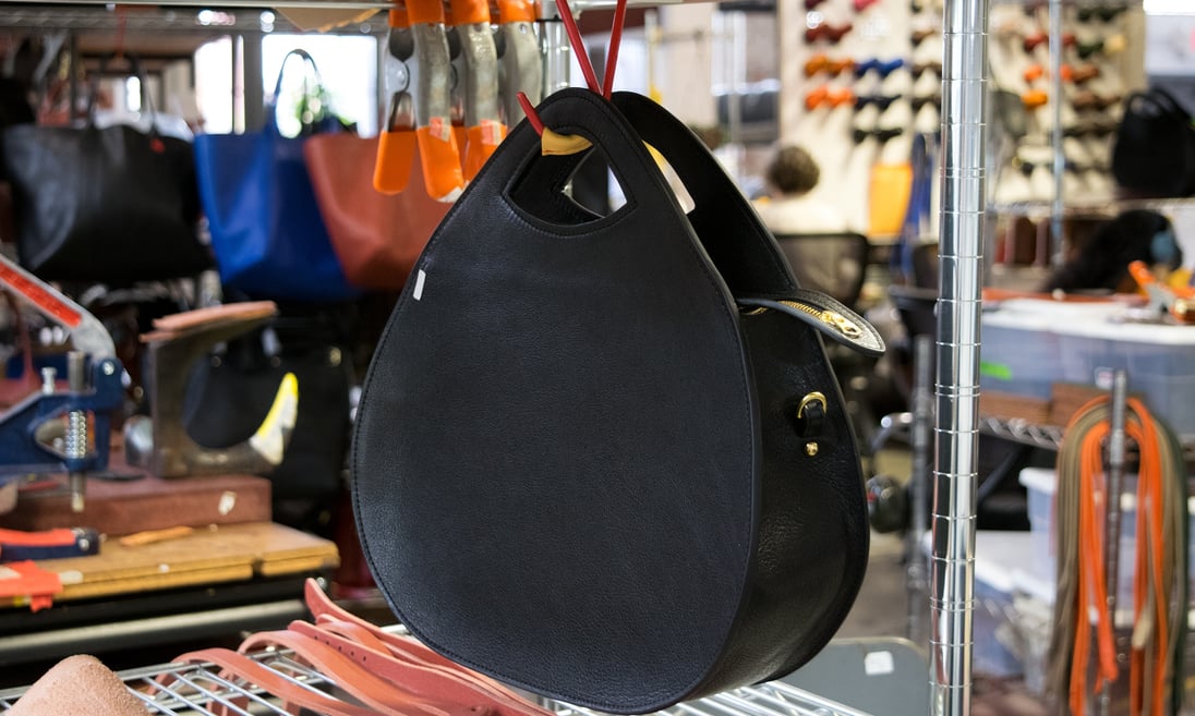 Painting the Lotuff Leather Rho handbag in black