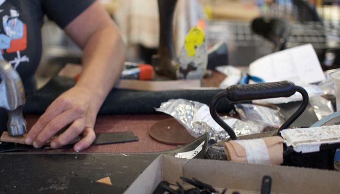 Assembling the Lotuff Leather Triumph Briefcase